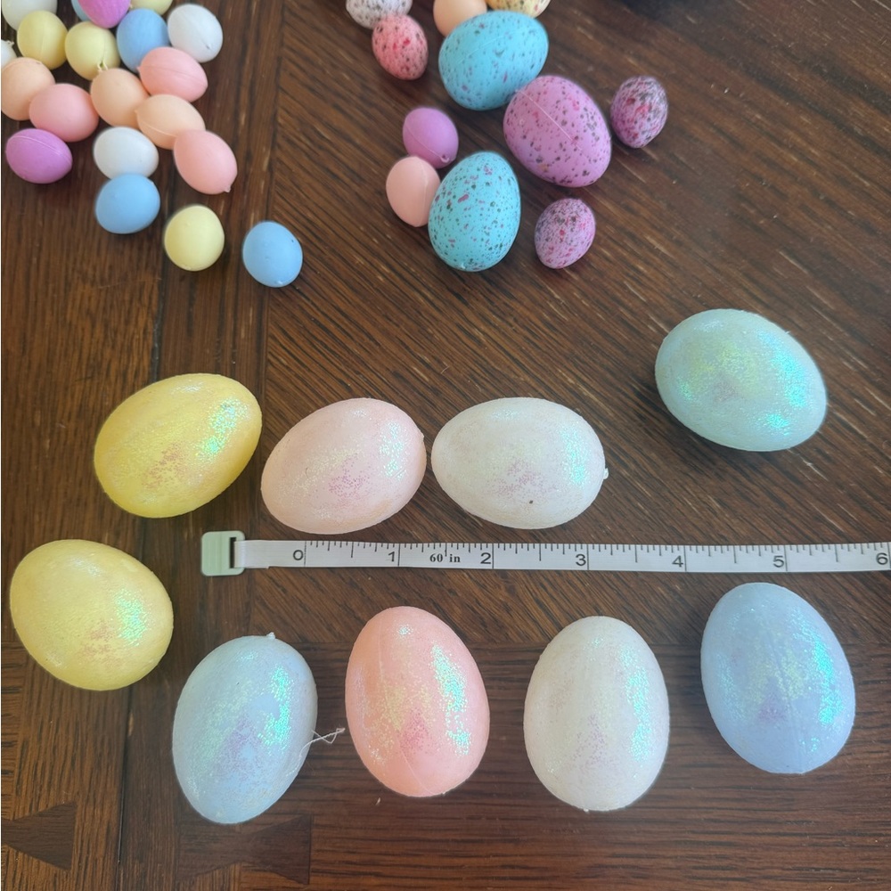 Lot of vintage crafting Easter eggs borealis, felt, plastic, spring colors - Picture 4 of 8